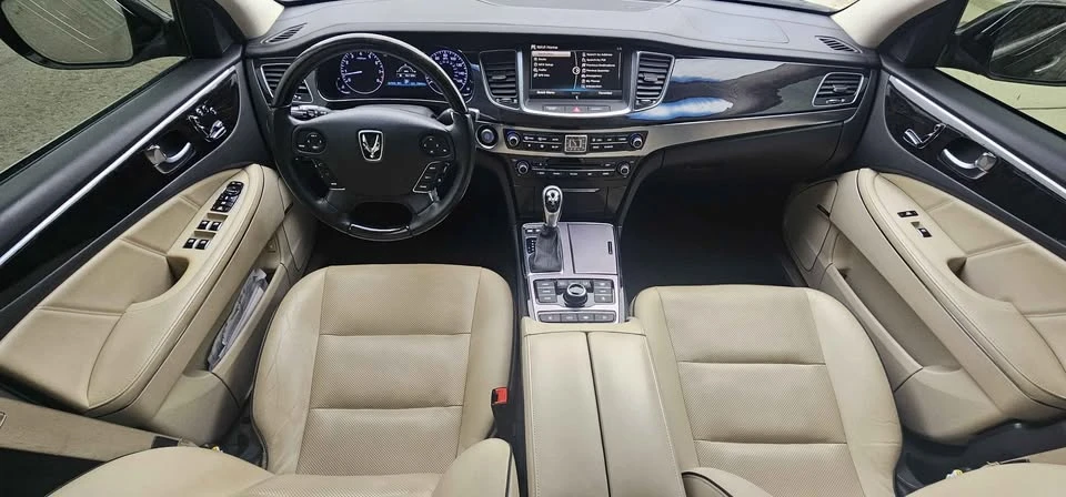 2015 Hyundai Equus - Image 4 of 8