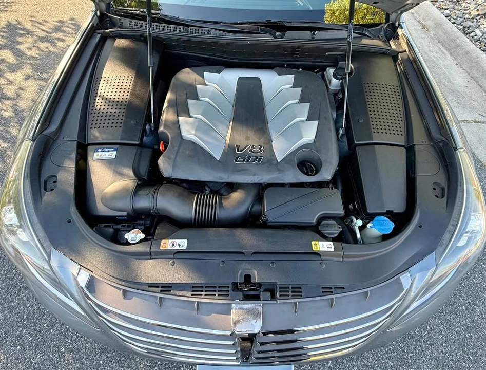 2015 Hyundai Equus - Image 18 of 20