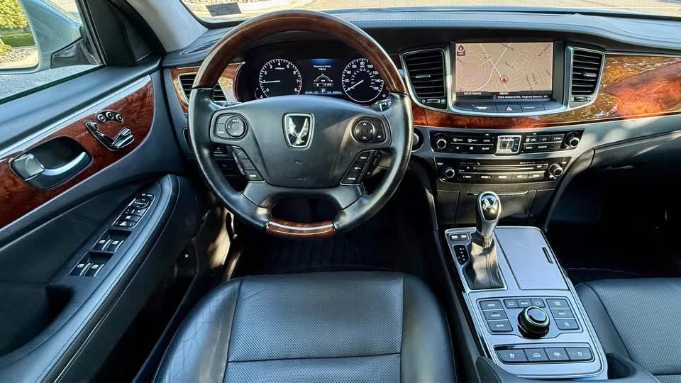 2015 Hyundai Equus - Image 14 of 20