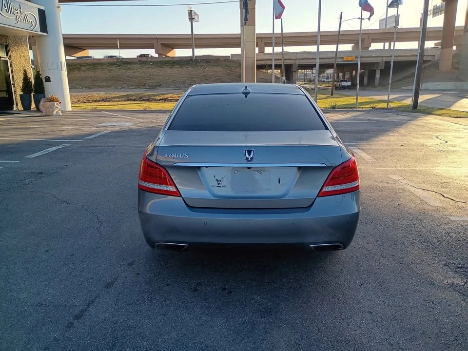 2015 Hyundai Equus - Image 8 of 18