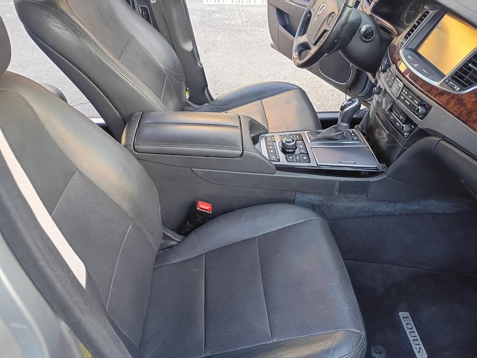 2015 Hyundai Equus - Image 13 of 18