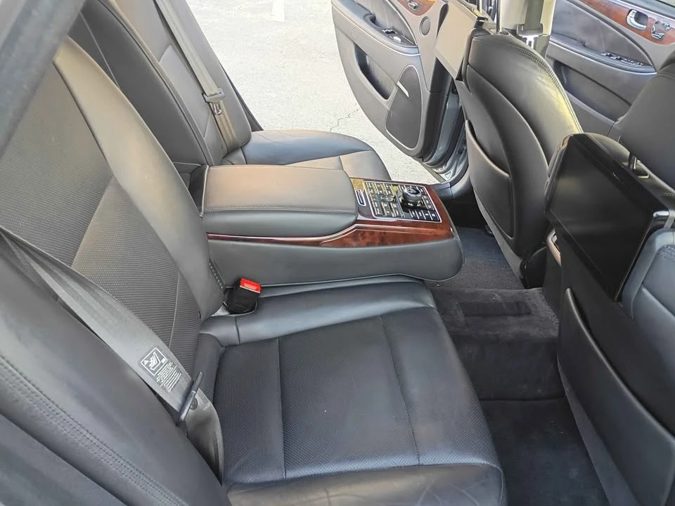 2015 Hyundai Equus - Image 12 of 18