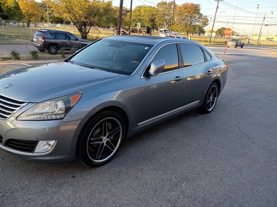2015 Hyundai Equus - Image 2 of 18