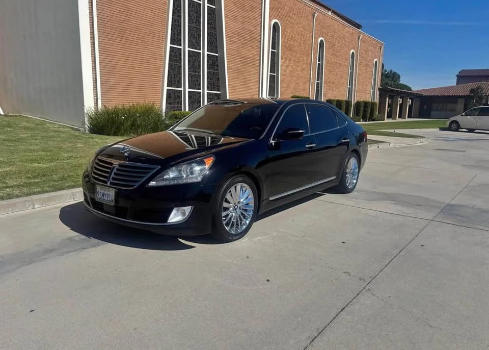 2015 Hyundai Equus - Image 2 of 7