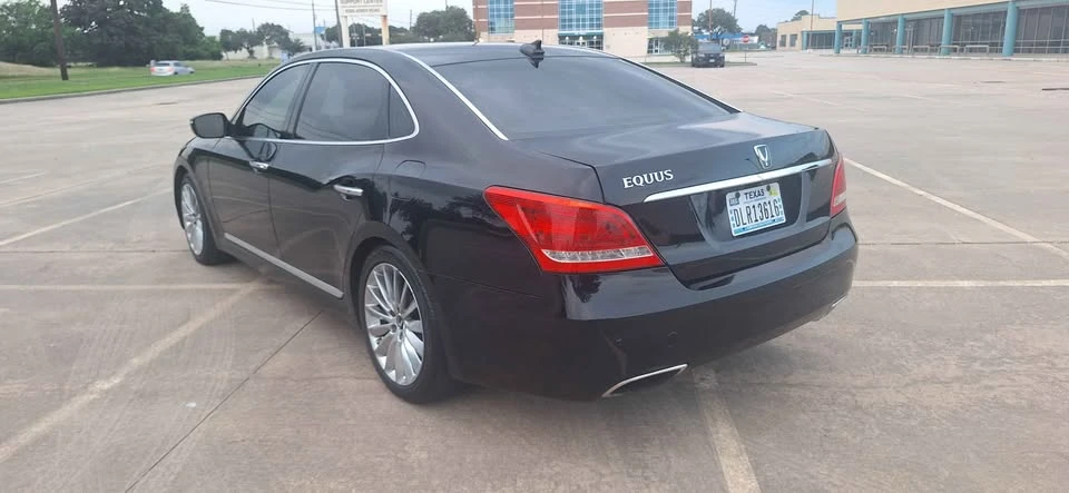 2015 Hyundai Equus - Image 14 of 18