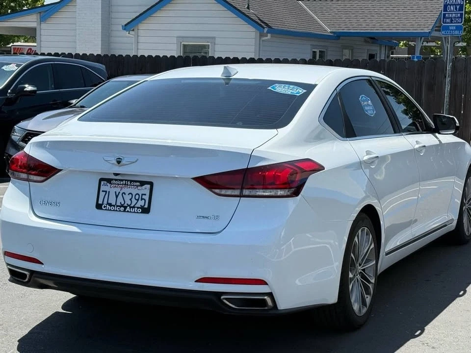 2015 Hyundai Genesis - Image 6 of 20