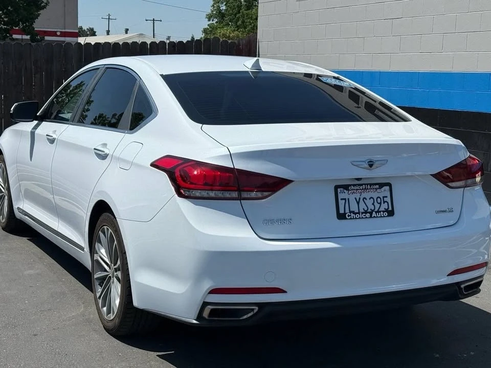 2015 Hyundai Genesis - Image 4 of 20