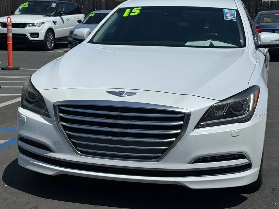 2015 Hyundai Genesis - Image 18 of 20
