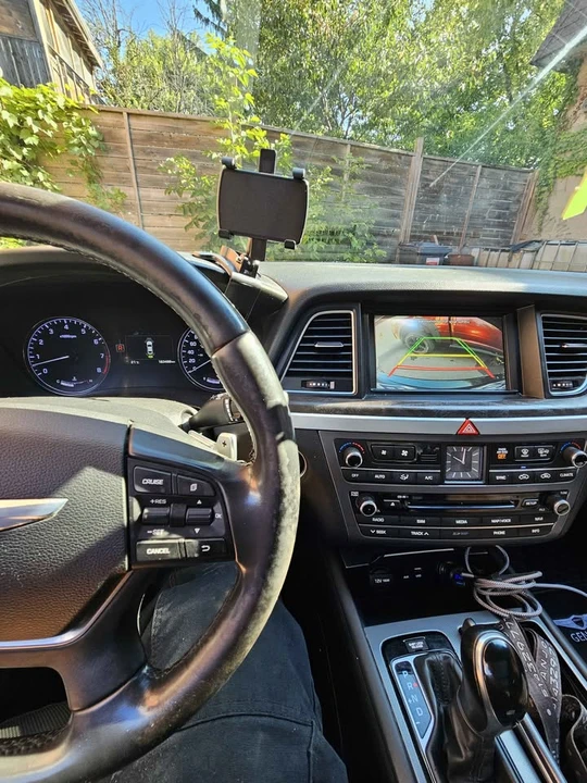 2015 Hyundai Genesis - Image 10 of 10
