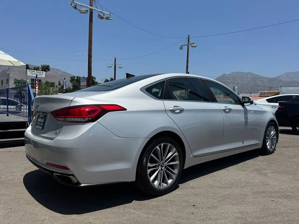 2015 Hyundai Genesis - Image 4 of 15