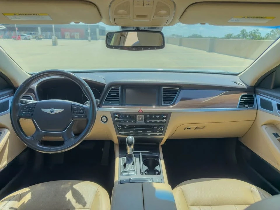 2015 Hyundai Genesis - Image 9 of 15