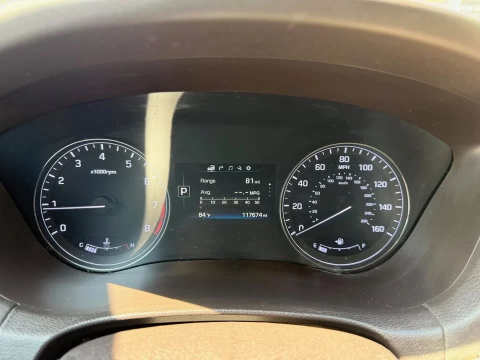 2015 Hyundai Genesis - Image 10 of 20