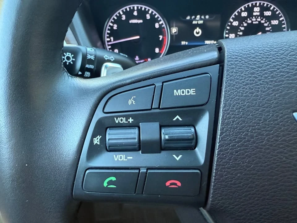 2015 Hyundai Genesis - Image 19 of 20