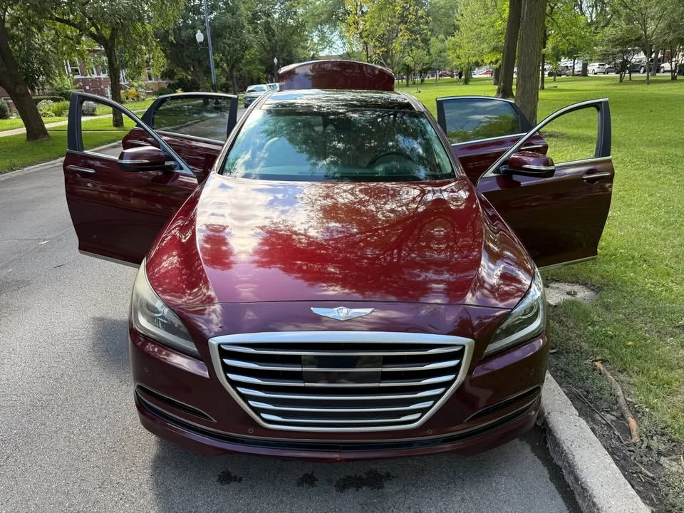 2015 Hyundai Genesis - Image 10 of 20