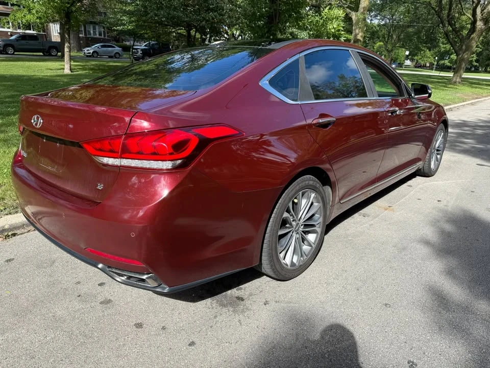 2015 Hyundai Genesis - Image 6 of 20