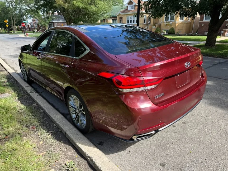 2015 Hyundai Genesis - Image 8 of 20