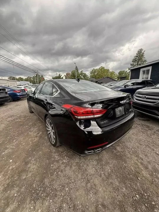 2015 Hyundai Genesis - Image 4 of 17