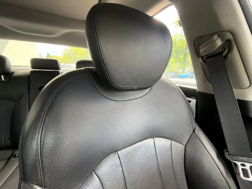 2015 Hyundai Genesis - Image 19 of 20