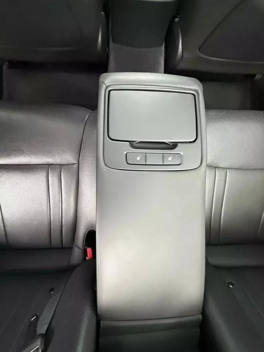 2015 Hyundai Genesis - Image 17 of 17