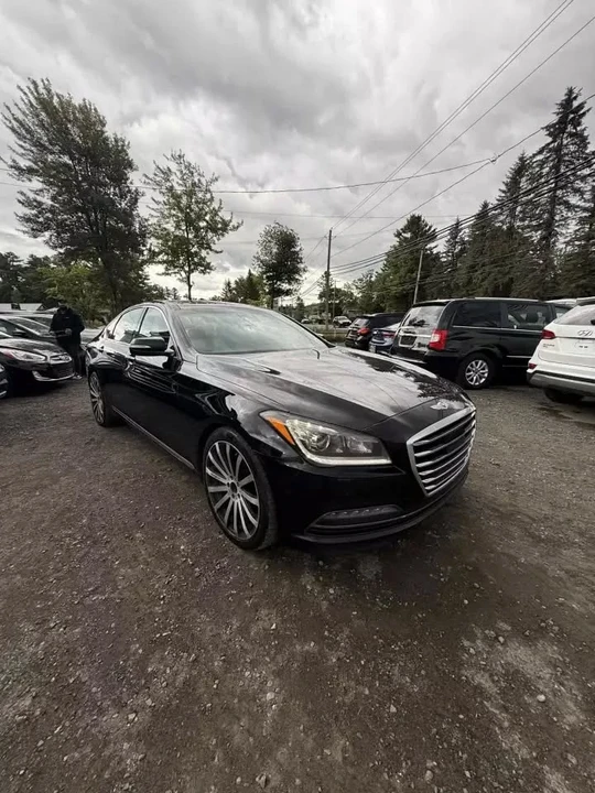2015 Hyundai Genesis - Image 12 of 17