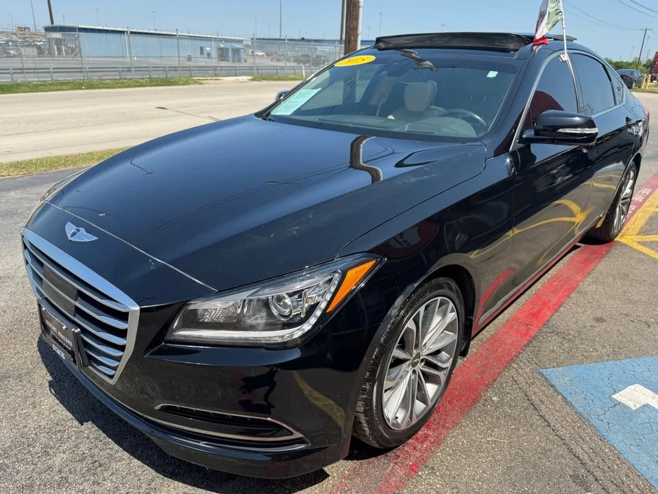 2015 Hyundai Genesis - Image 12 of 20