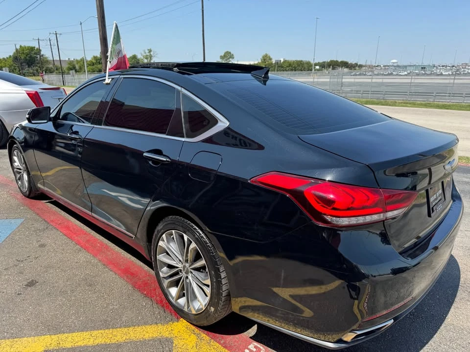 2015 Hyundai Genesis - Image 10 of 20