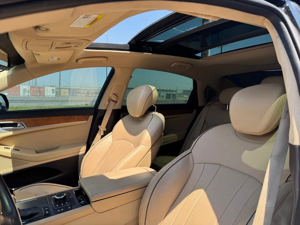 2015 Hyundai Genesis - Image 19 of 20