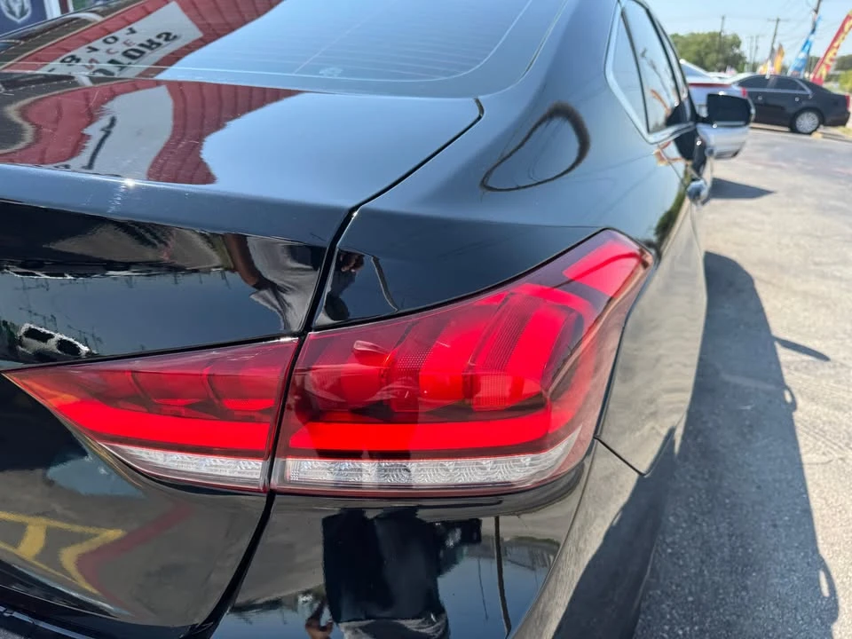 2015 Hyundai Genesis - Image 6 of 20