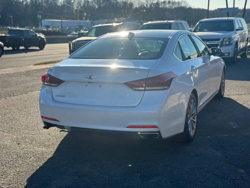 2015 Hyundai Genesis - Image 4 of 16