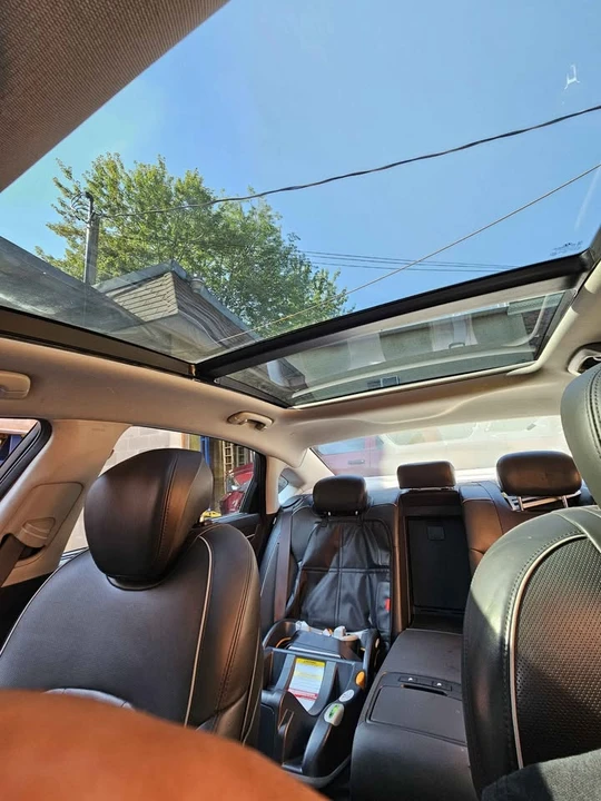 2015 Hyundai Genesis - Image 9 of 10