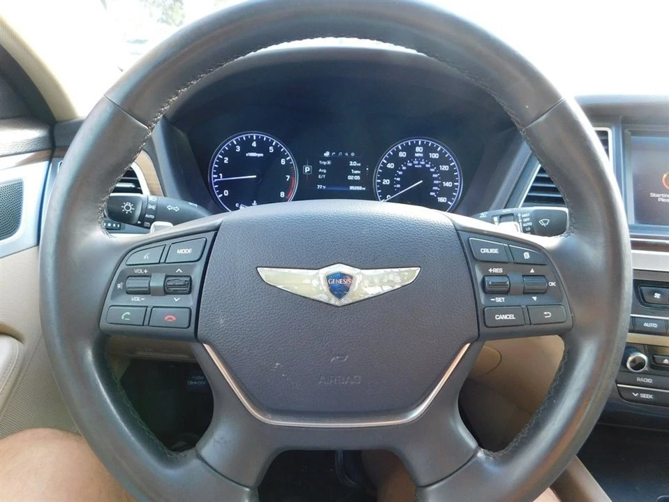2015 Hyundai Genesis - Image 15 of 20