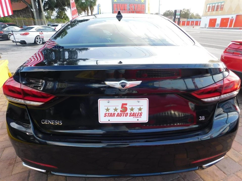 2015 Hyundai Genesis - Image 4 of 20