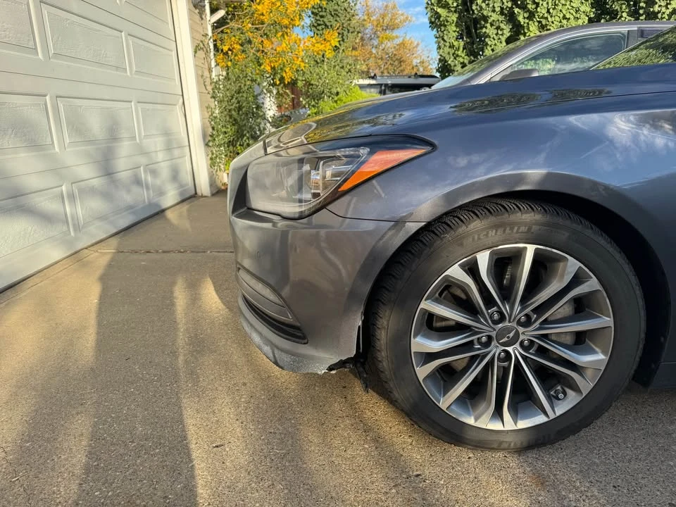 2015 Hyundai Genesis - Image 5 of 9