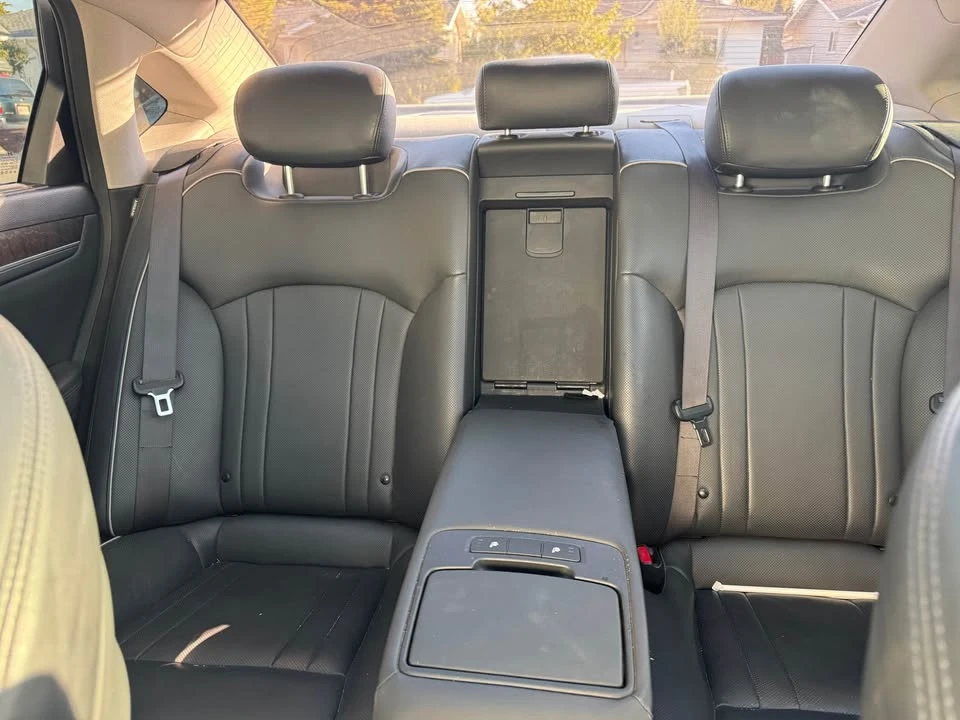 2015 Hyundai Genesis - Image 7 of 9