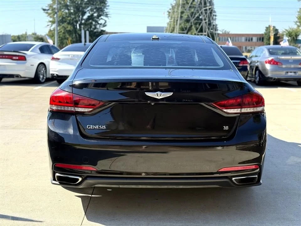 2015 Hyundai Genesis - Image 6 of 20