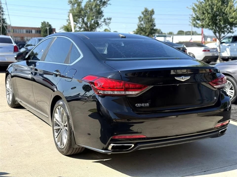 2015 Hyundai Genesis - Image 5 of 20