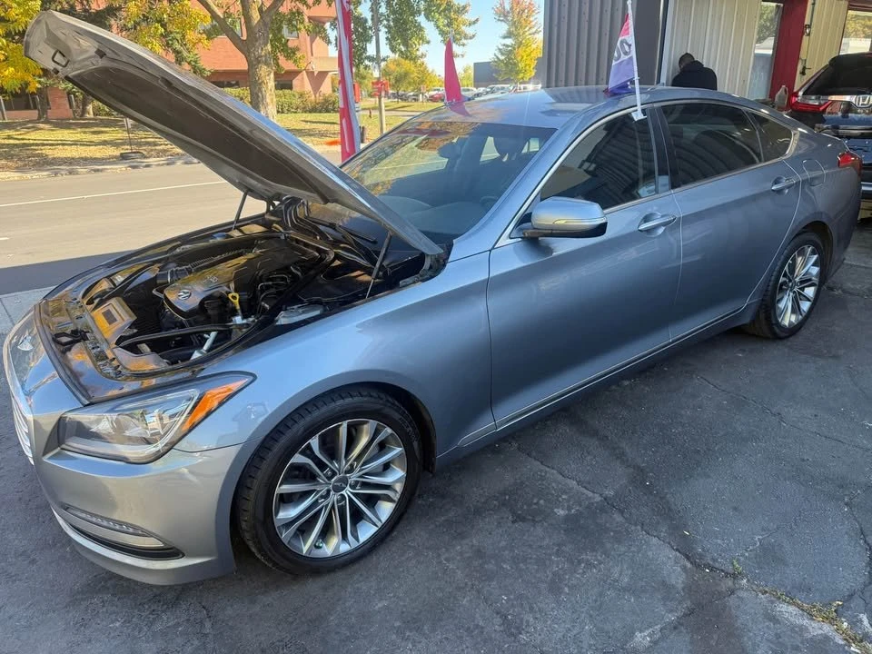 2015 Hyundai Genesis - Image 7 of 16