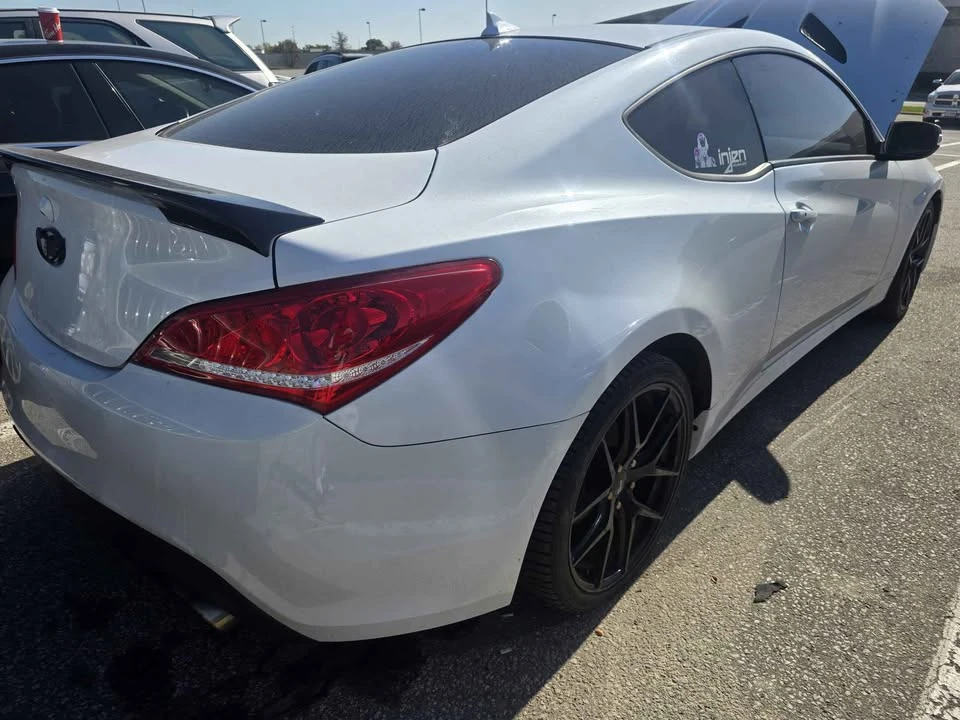 2015 Hyundai Genesis - Image 3 of 10