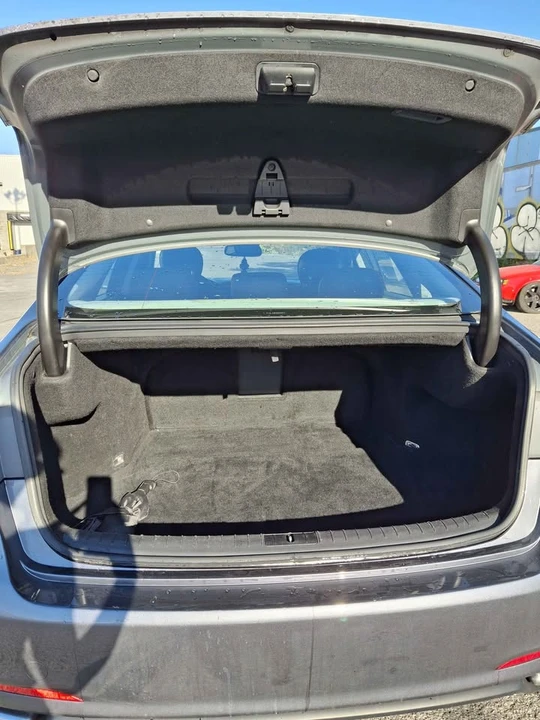 2015 Hyundai Genesis - Image 6 of 6