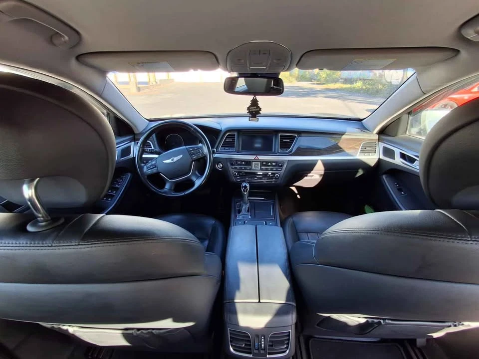 2015 Hyundai Genesis - Image 4 of 7