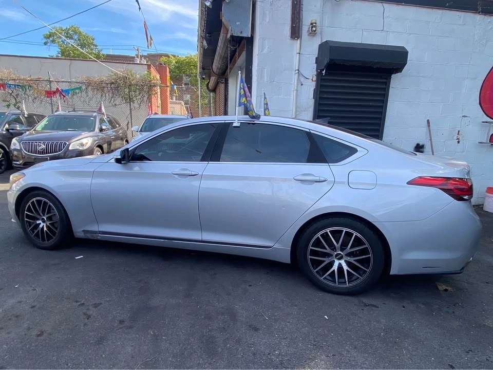 2015 Hyundai Genesis - Image 3 of 13