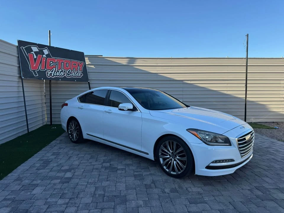 2015 Hyundai Genesis - Image 2 of 16