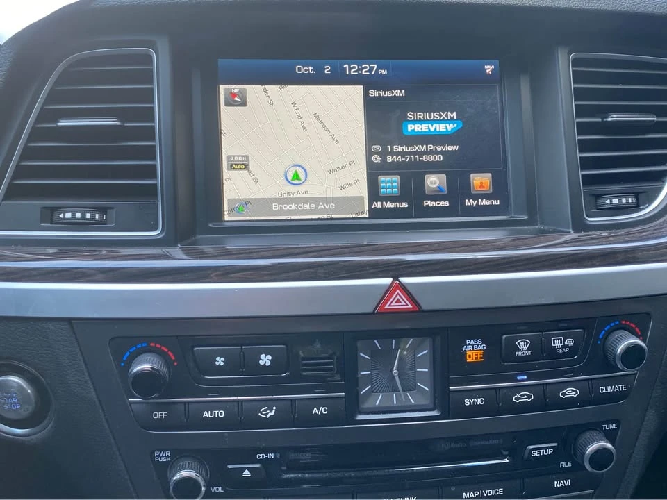 2015 Hyundai Genesis - Image 9 of 13