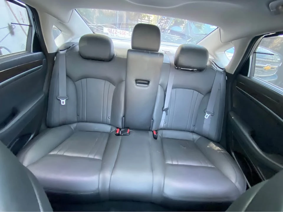 2015 Hyundai Genesis - Image 5 of 13