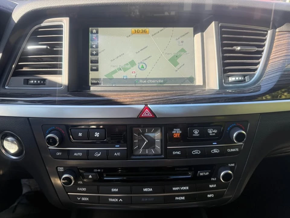2015 Hyundai Genesis - Image 13 of 16