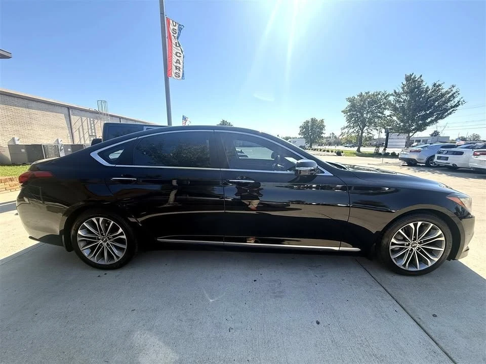 2015 Hyundai Genesis - Image 8 of 20