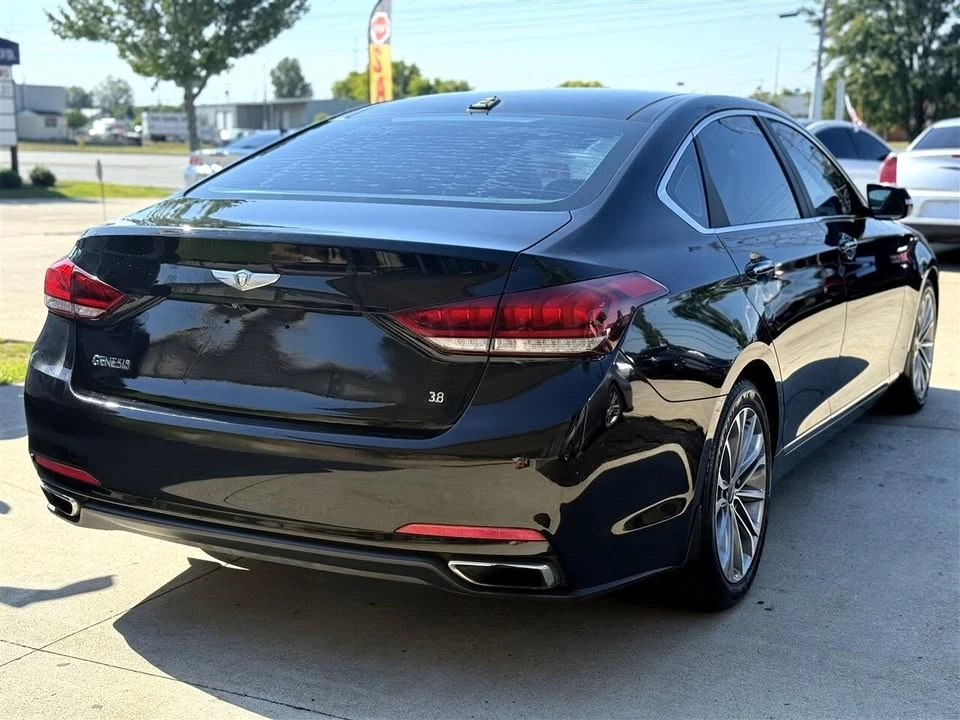 2015 Hyundai Genesis - Image 7 of 20