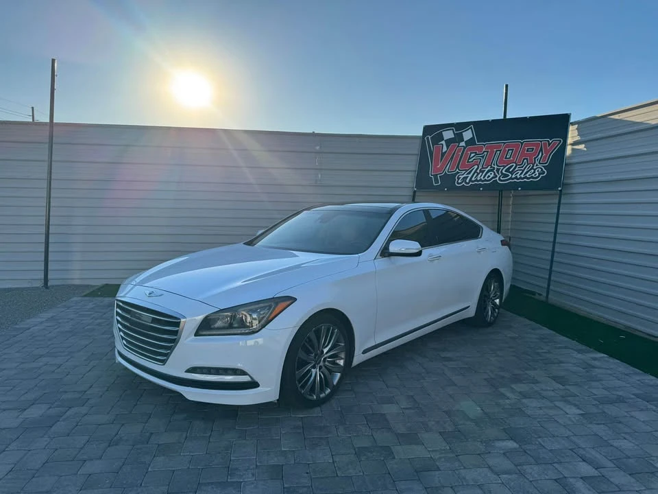 2015 Hyundai Genesis - Image 5 of 16