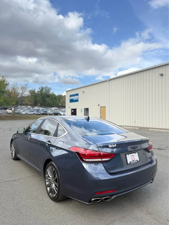 2015 Hyundai Genesis - Image 6 of 19