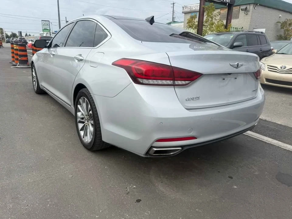 2015 Hyundai Genesis - Image 2 of 14
